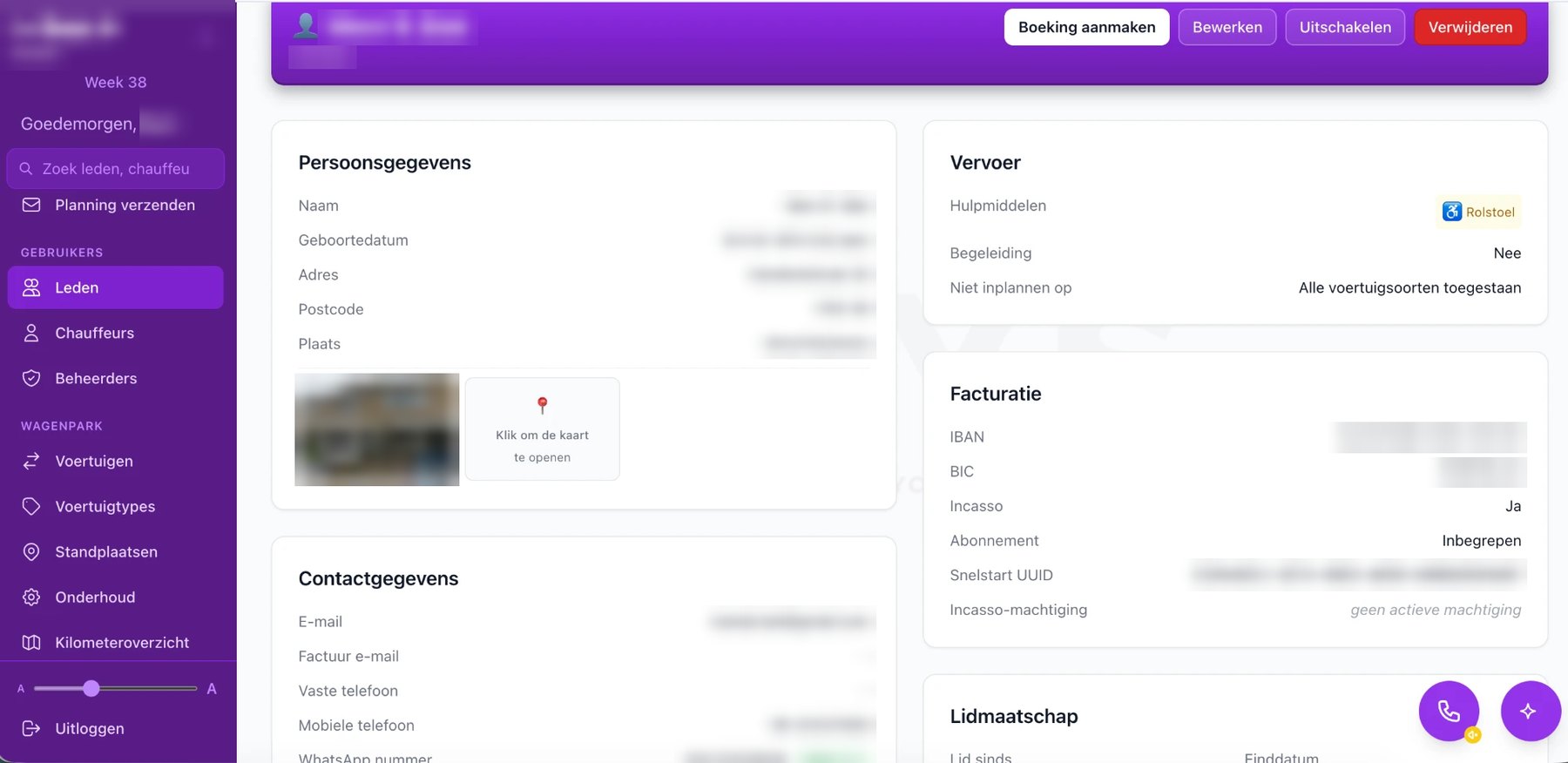 De kaart van een klant of lid: persoonsgegevens met foto van het adres, hulpmiddelen, voertuigtypes waar hij niet op mag, contactgegevens, facturatie met incasso en de koppeling met de boekhouding